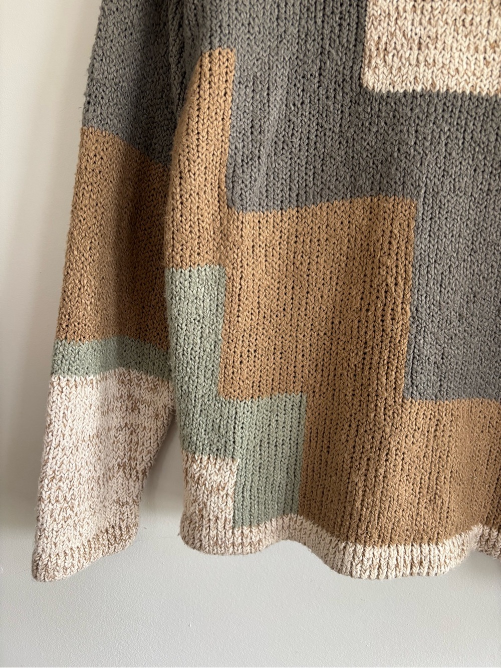 Vintage Geo-Block Abstract Neutral Pattern Mockneck Sweater - Picture 4 of 12